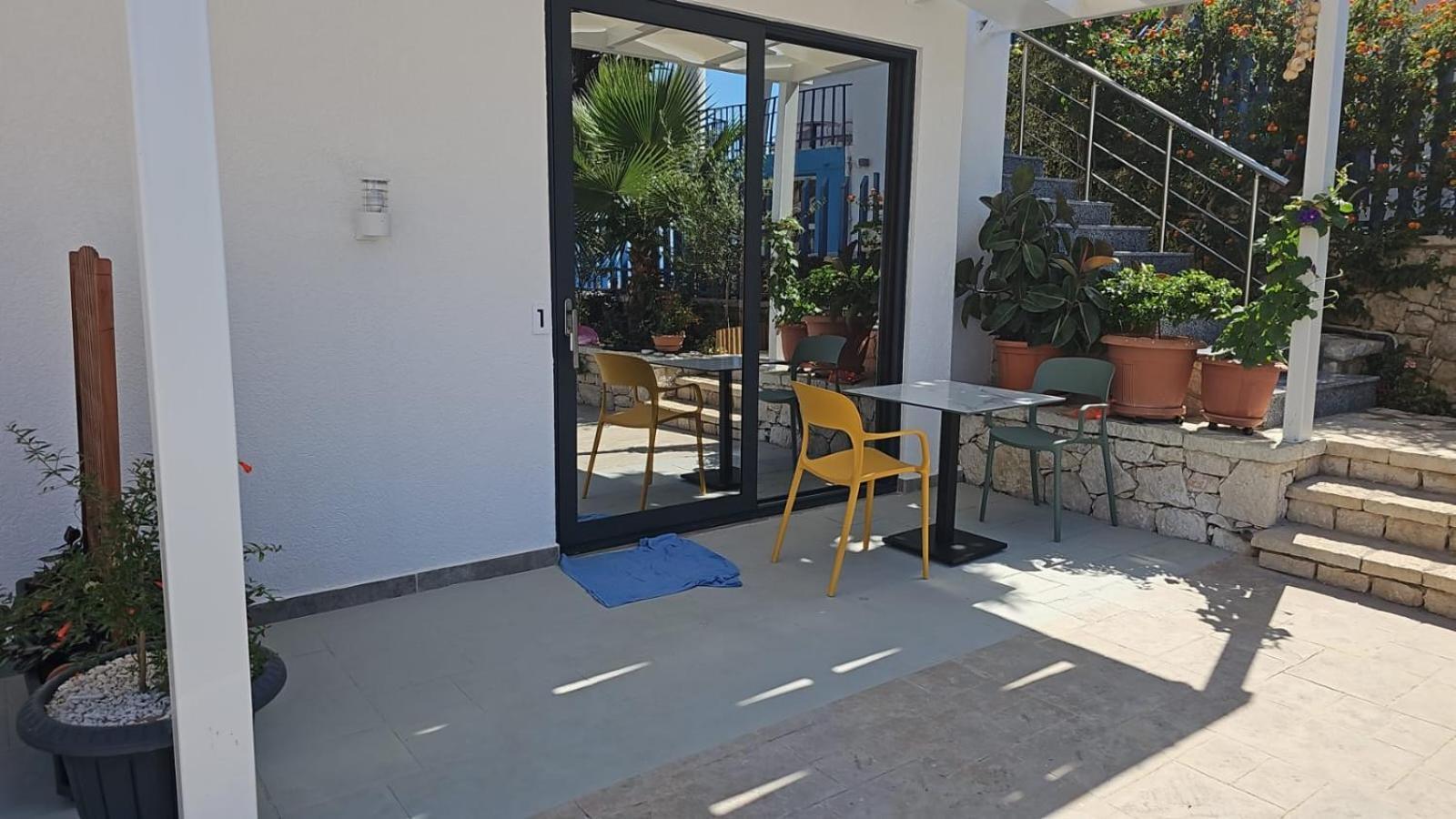 Ardit Seaside Rooms Sarandë 외부 사진
