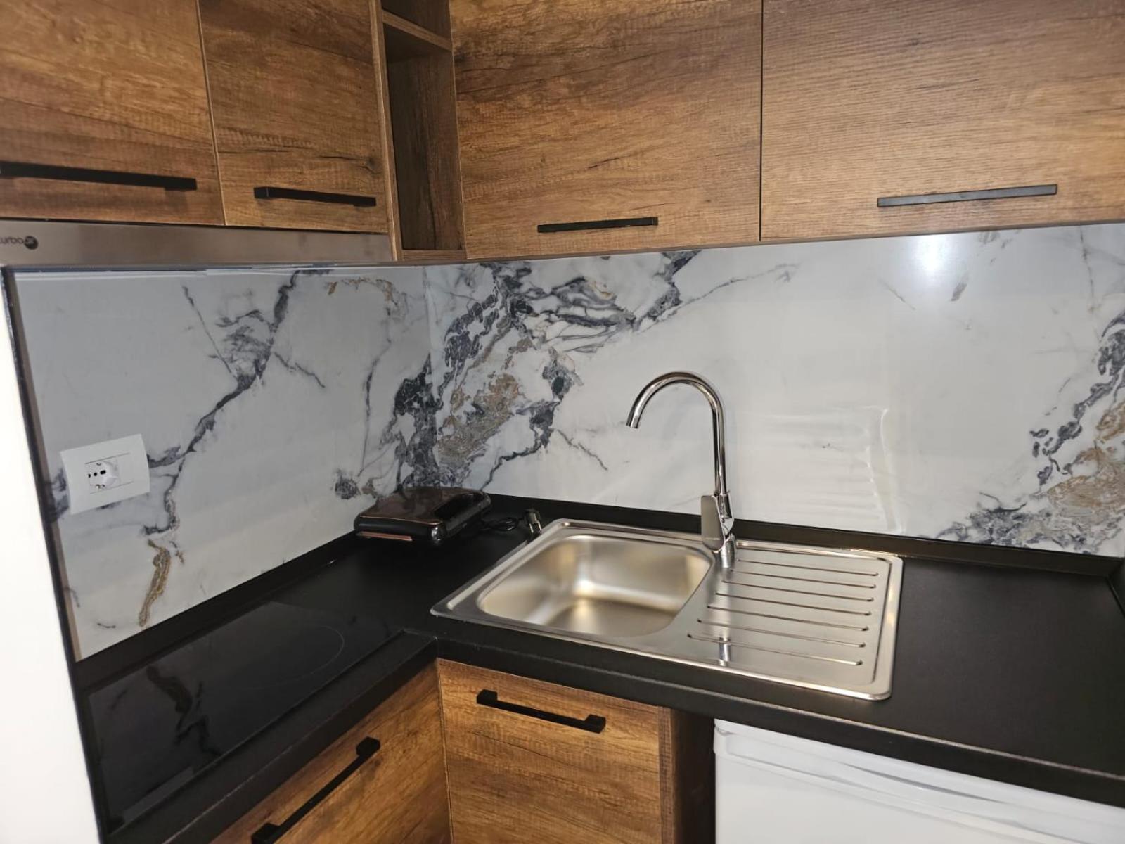 Ardit Seaside Rooms Sarandë 외부 사진