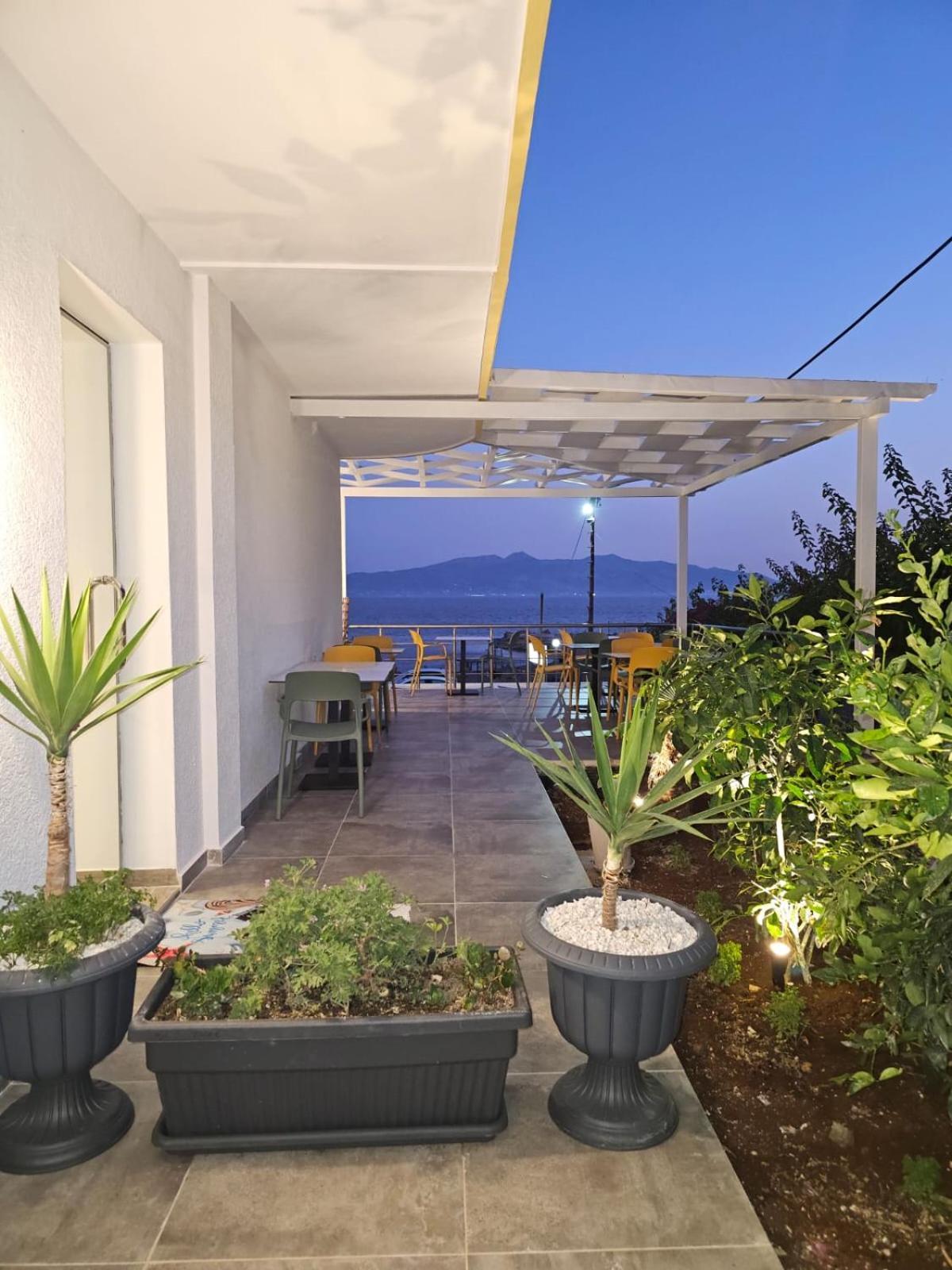 Ardit Seaside Rooms Sarandë 외부 사진
