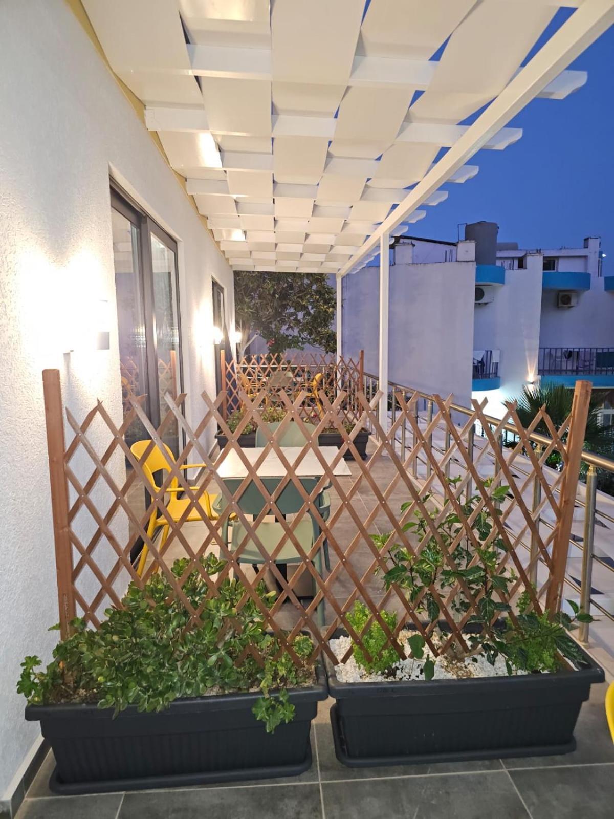 Ardit Seaside Rooms Sarandë 외부 사진