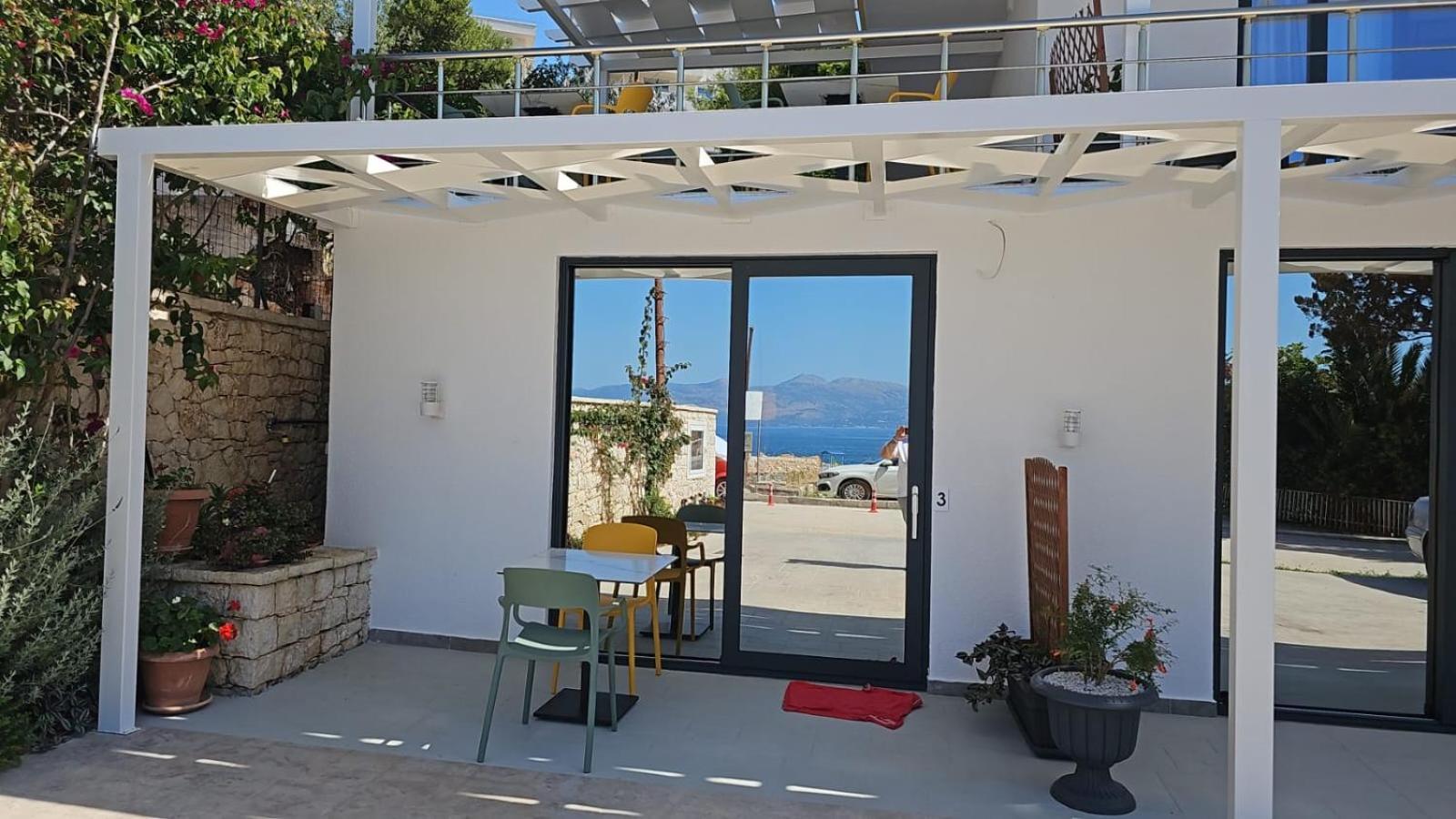 Ardit Seaside Rooms Sarandë 외부 사진