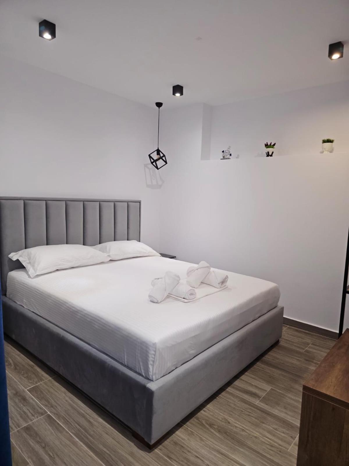 Ardit Seaside Rooms Sarandë 외부 사진