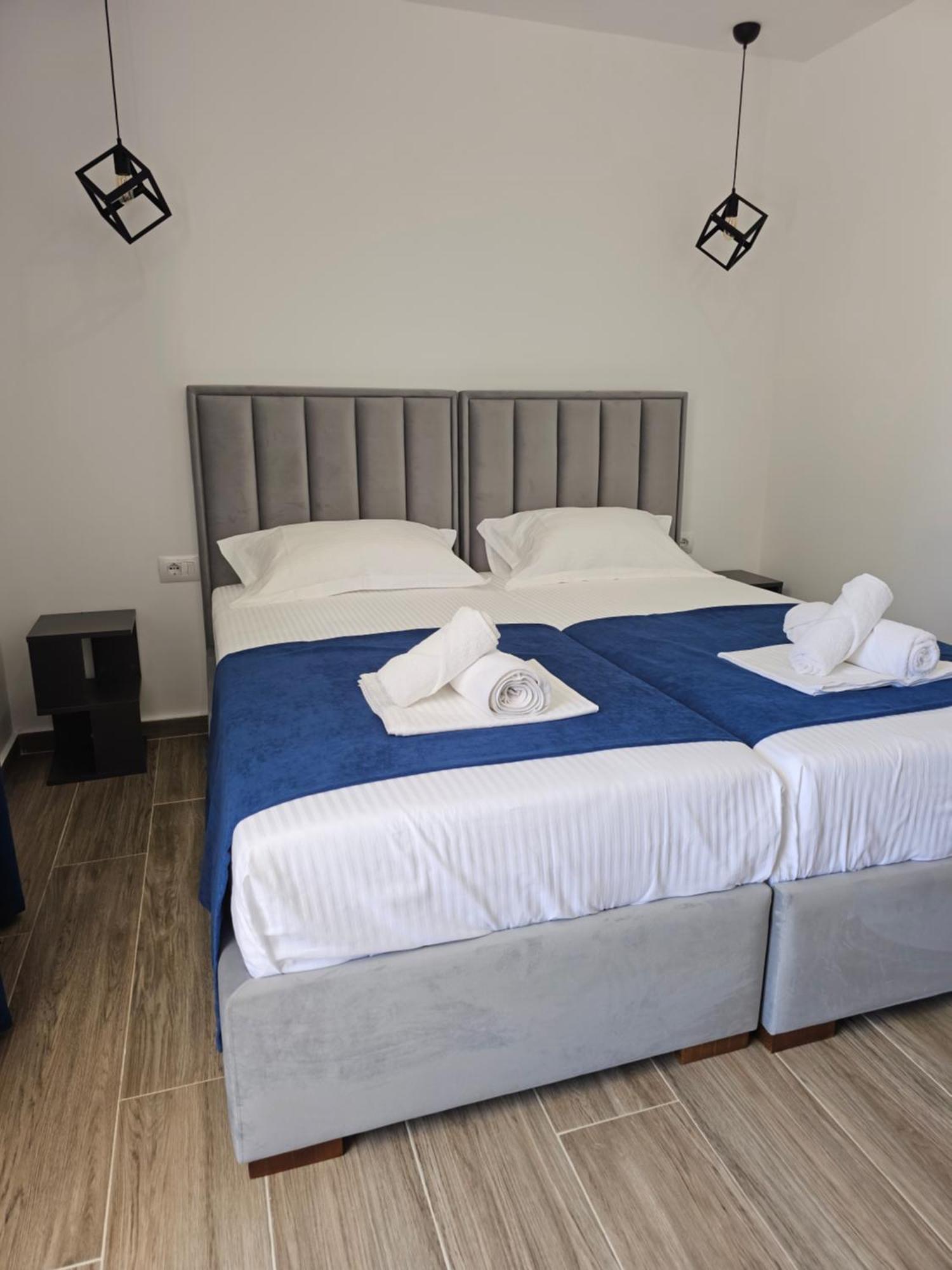 Ardit Seaside Rooms Sarandë 외부 사진